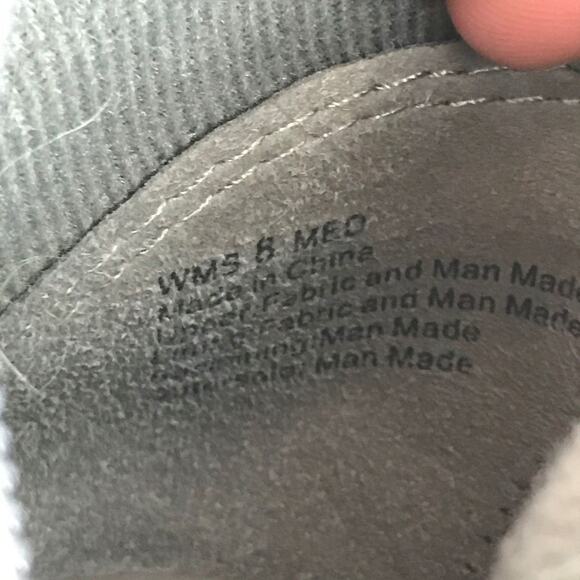 Dana Buchman Preston Wedge Booties Taupe Side Zip Buckle Ankle Womens Sz 8M - Picture 10 of 10